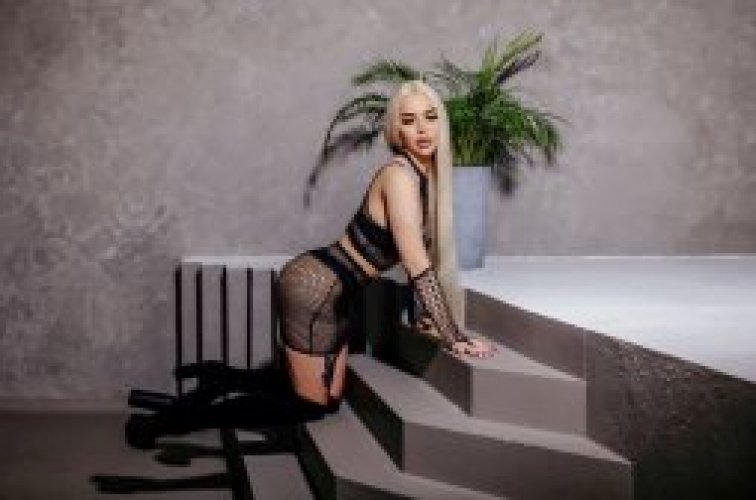 Индивидуалка Анечка с Сюрпризом 